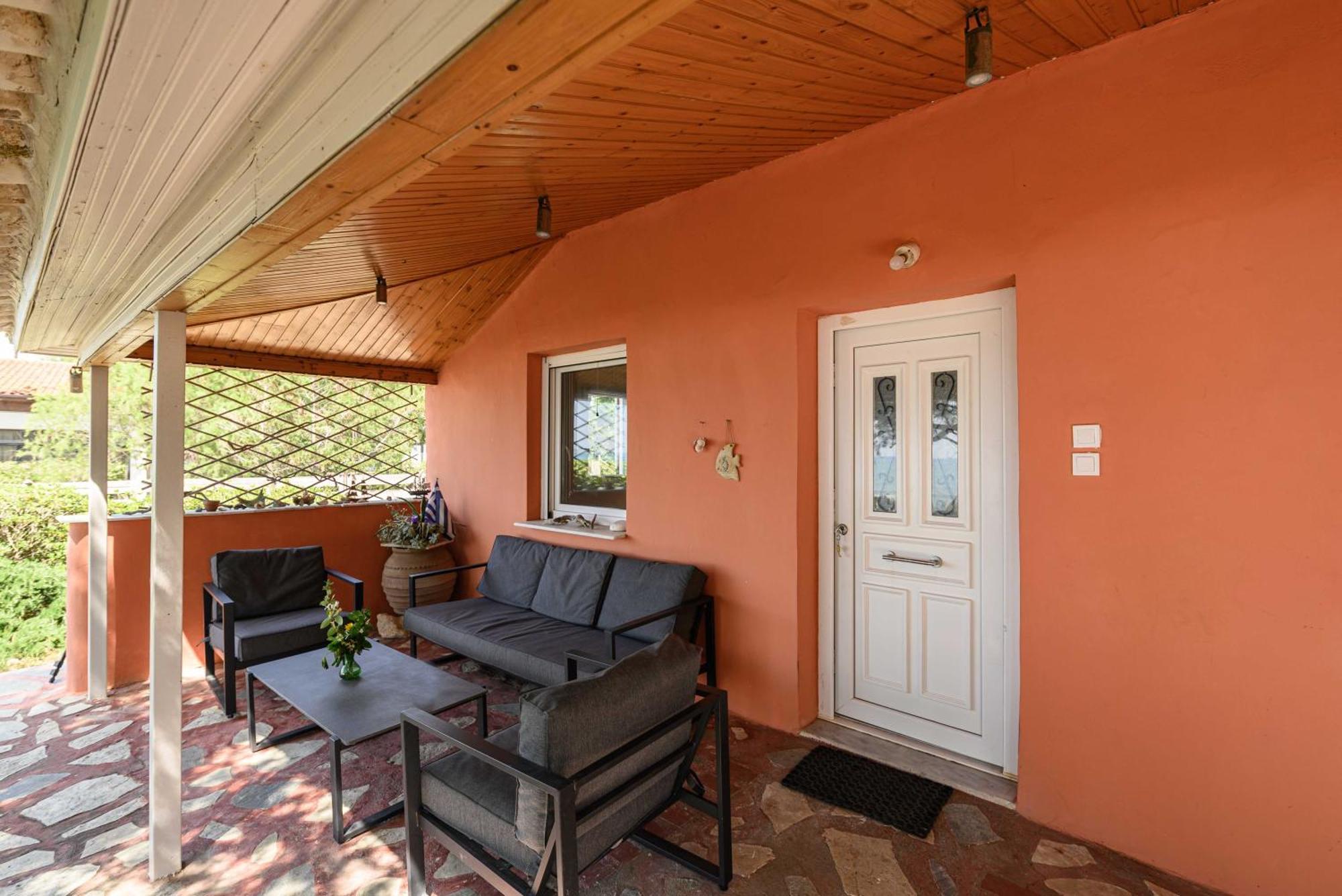 Salty Noses Beach House Paradise Perfect For Families Pyrgos  Exterior photo